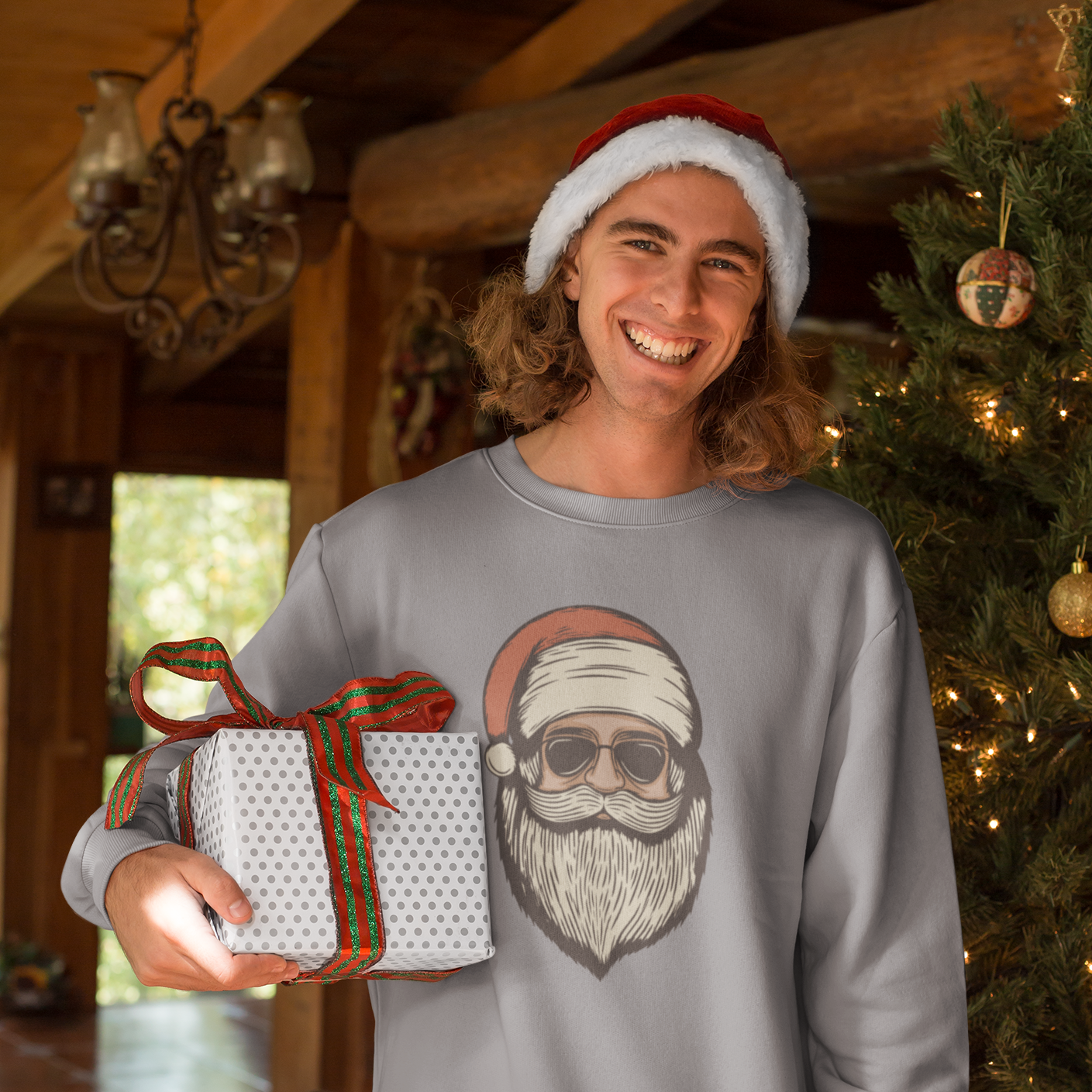 Red Retro Santa Shirt, Christmas Sweatshirt, Women Christmas Santa Shirts, Cute Vintage Santa Shirt, Classic Christmas Shirt, Christmas