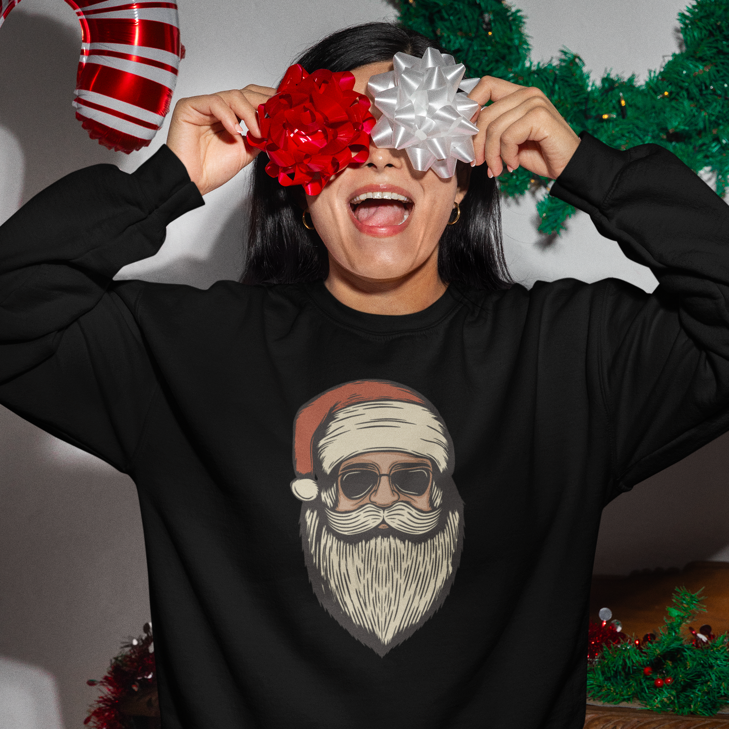 Red Retro Santa Shirt, Christmas Sweatshirt, Women Christmas Santa Shirts, Cute Vintage Santa Shirt, Classic Christmas Shirt, Christmas